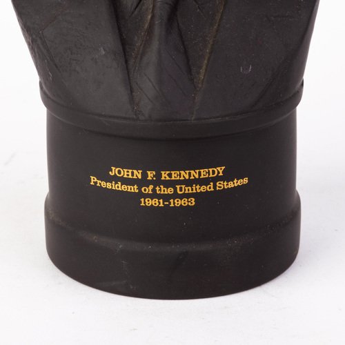 Wedgwood Black Basalt Bust of American President John F. Kennedy - Image 2