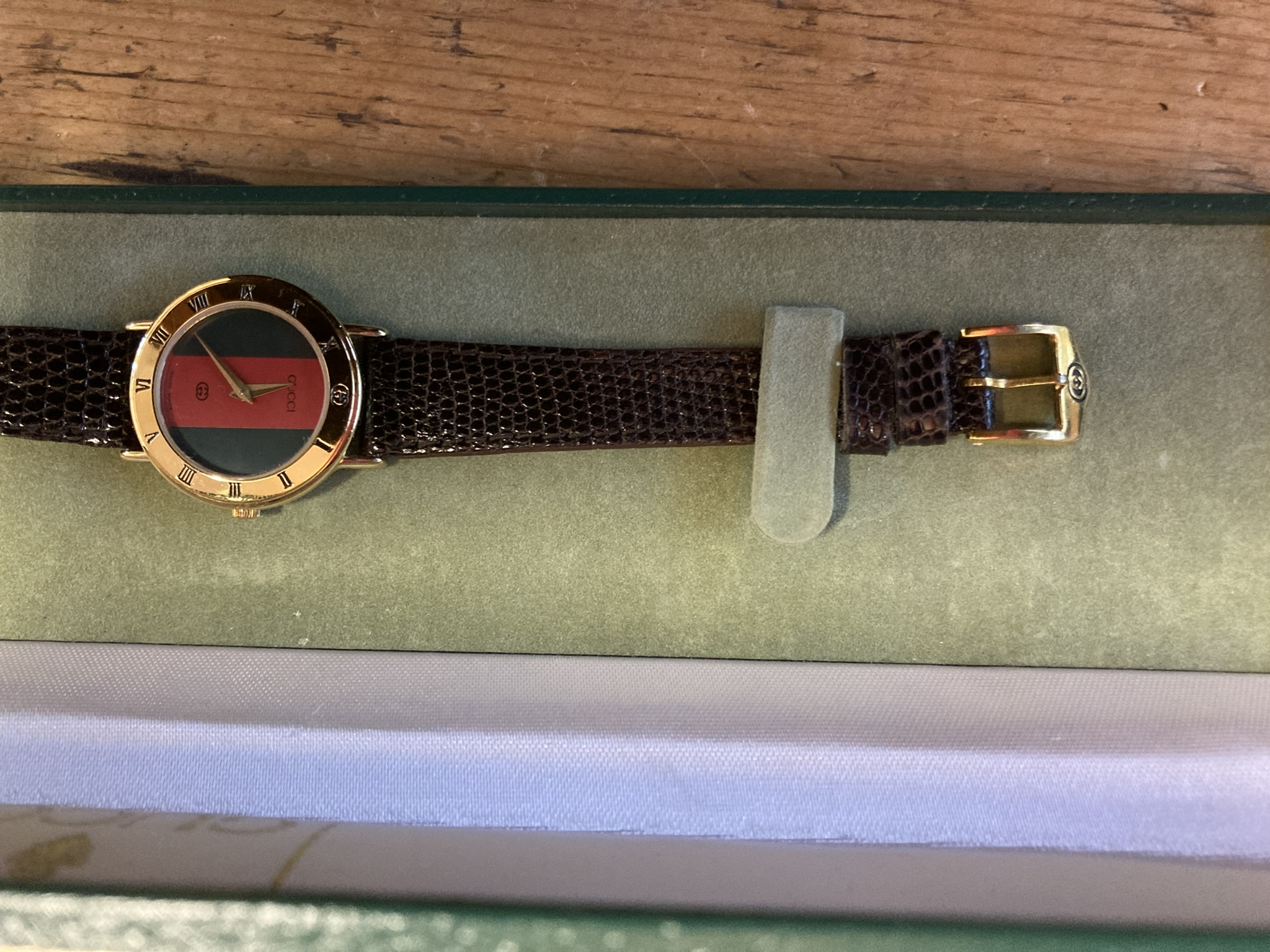 Gucci Sherry Line Gold Brown Leather Watch - Image 8